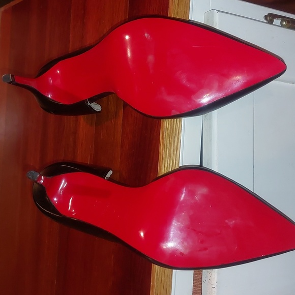 black heels - Picture 4 of 6